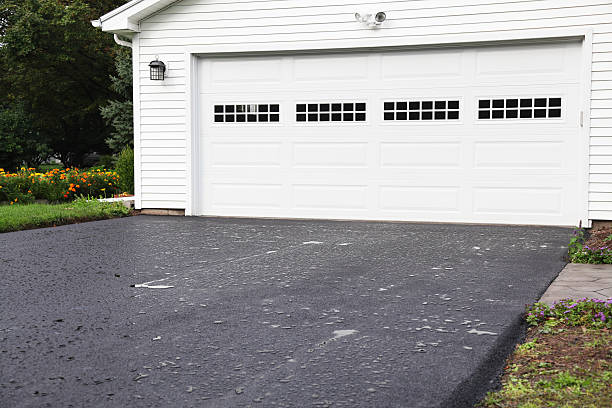 Best Garage Cleanout  in Minoa, NY